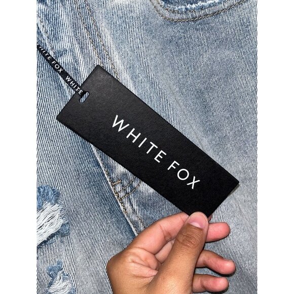 NWT White Fox Blue Lets Bounce Disressed Boyfriend Jeans Women Size Small - Picture 5 of 13